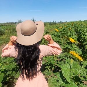 Meet your Posher, Haley